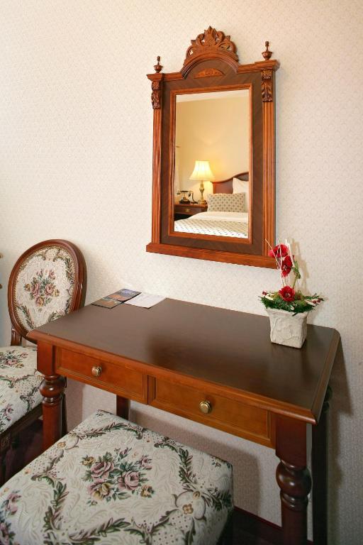 Hotel Mertin Chomutov Quarto foto